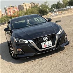 نيسان ألتيما